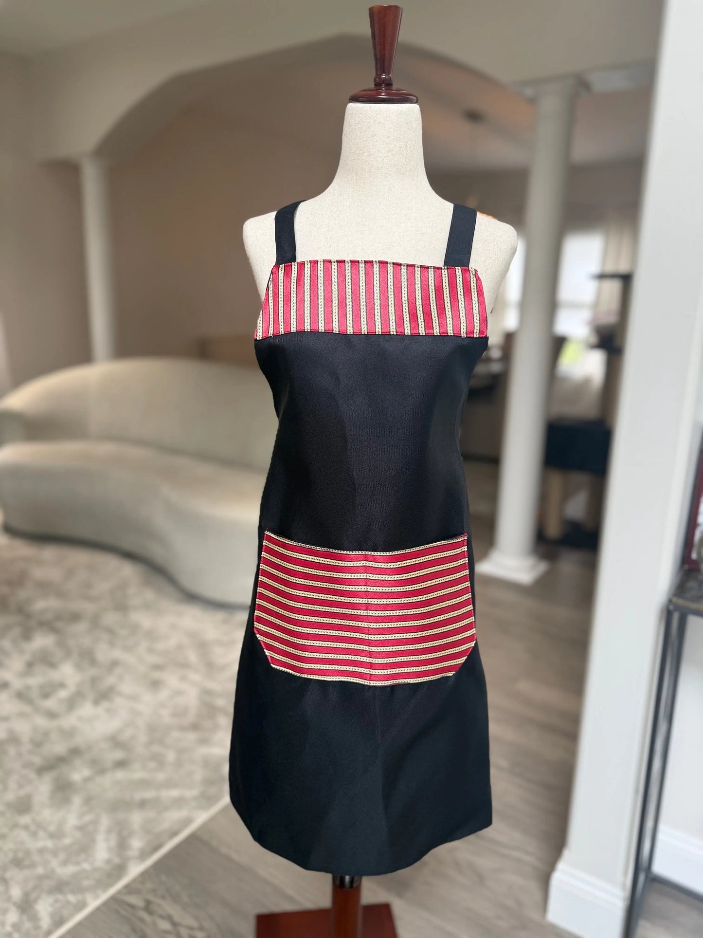 Khasmir Apron Zunnar Sitty