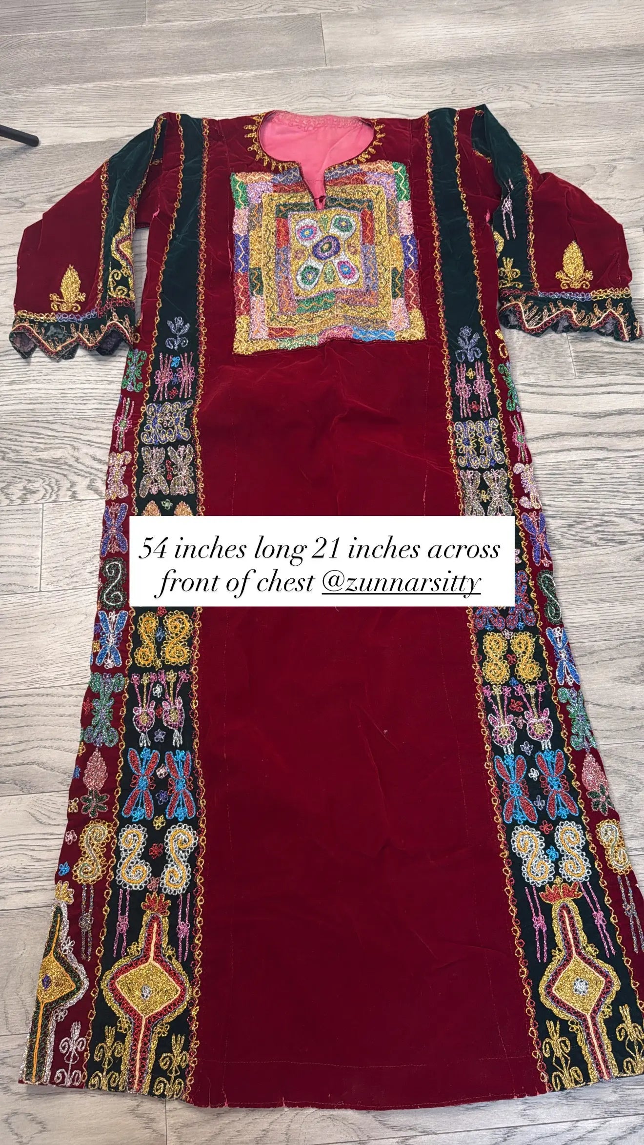 Burgandy Malaka Zunnar Sitty