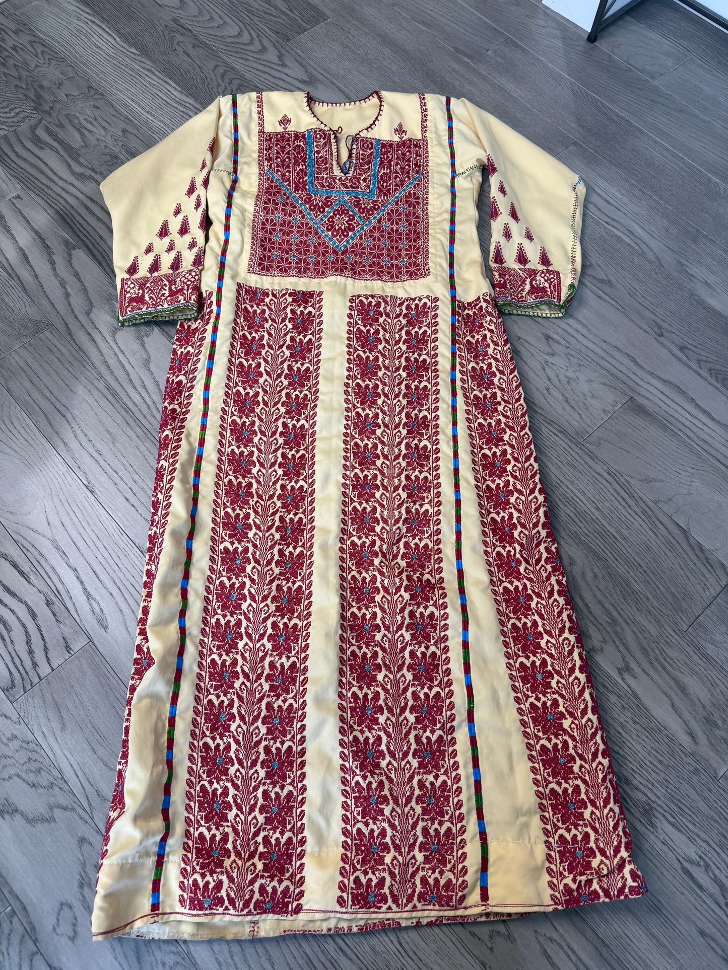 Red and Cream Thoub Zunnar Sitty
