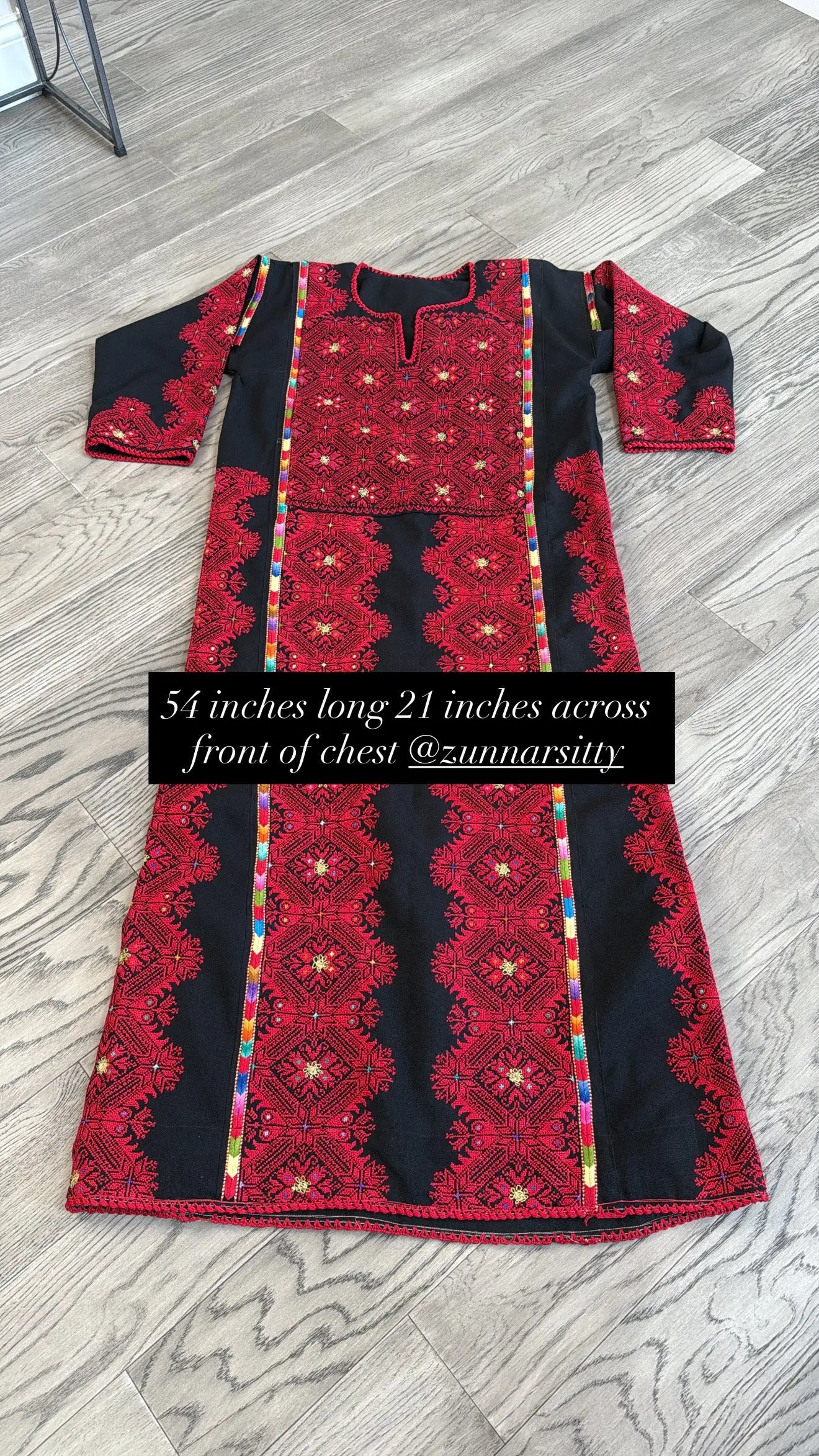 Black and Red Thoub Zunnar Sitty