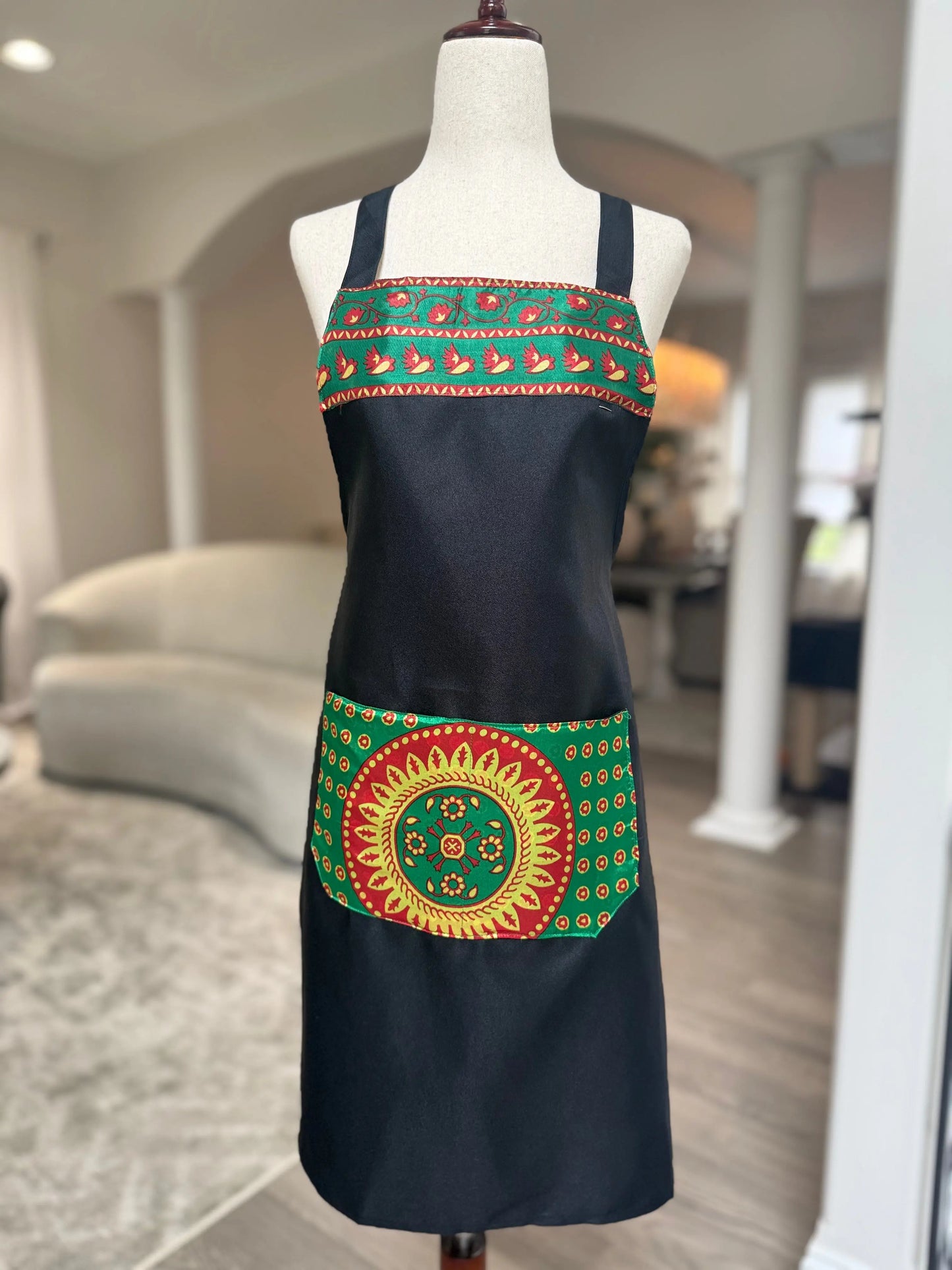 Sitty Scarf Apron Zunnar Sitty