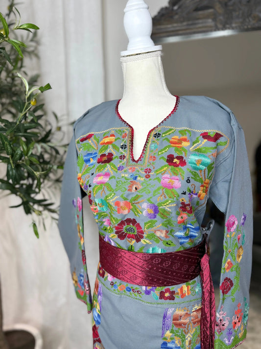 Grey floral Thoub Zunnar Sitty