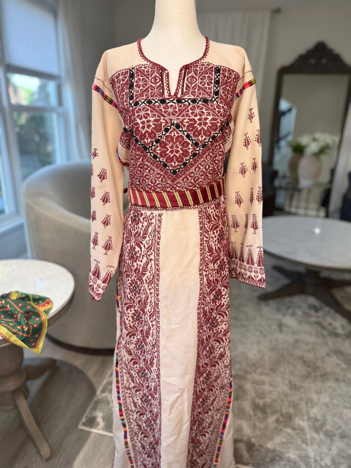 Tan and Burgundy Thoub Zunnar Sitty