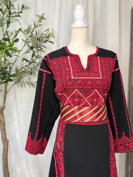 Red and Black Thoub Zunnar Sitty