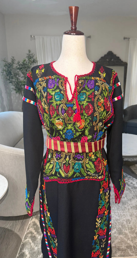Black Floral Thoub Zunnar Sitty