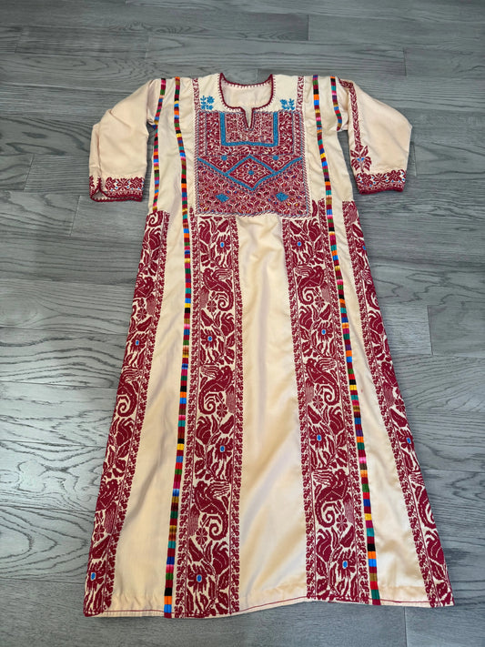 Cream and RedThoub Zunnar Sitty