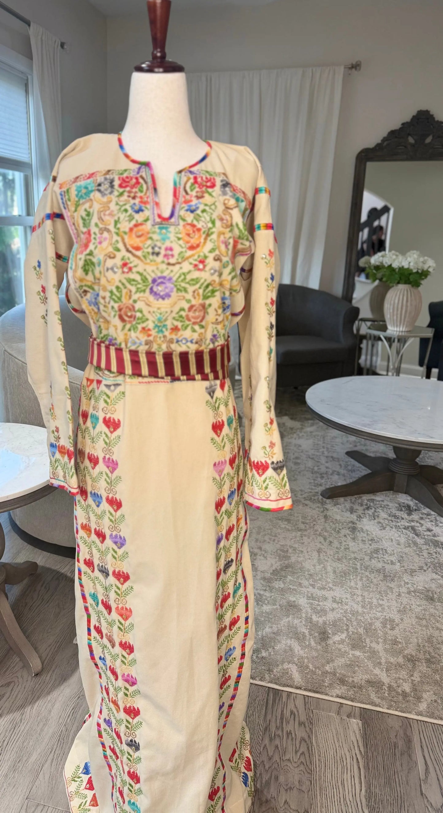 Tan and Floral Thoub Zunnar Sitty