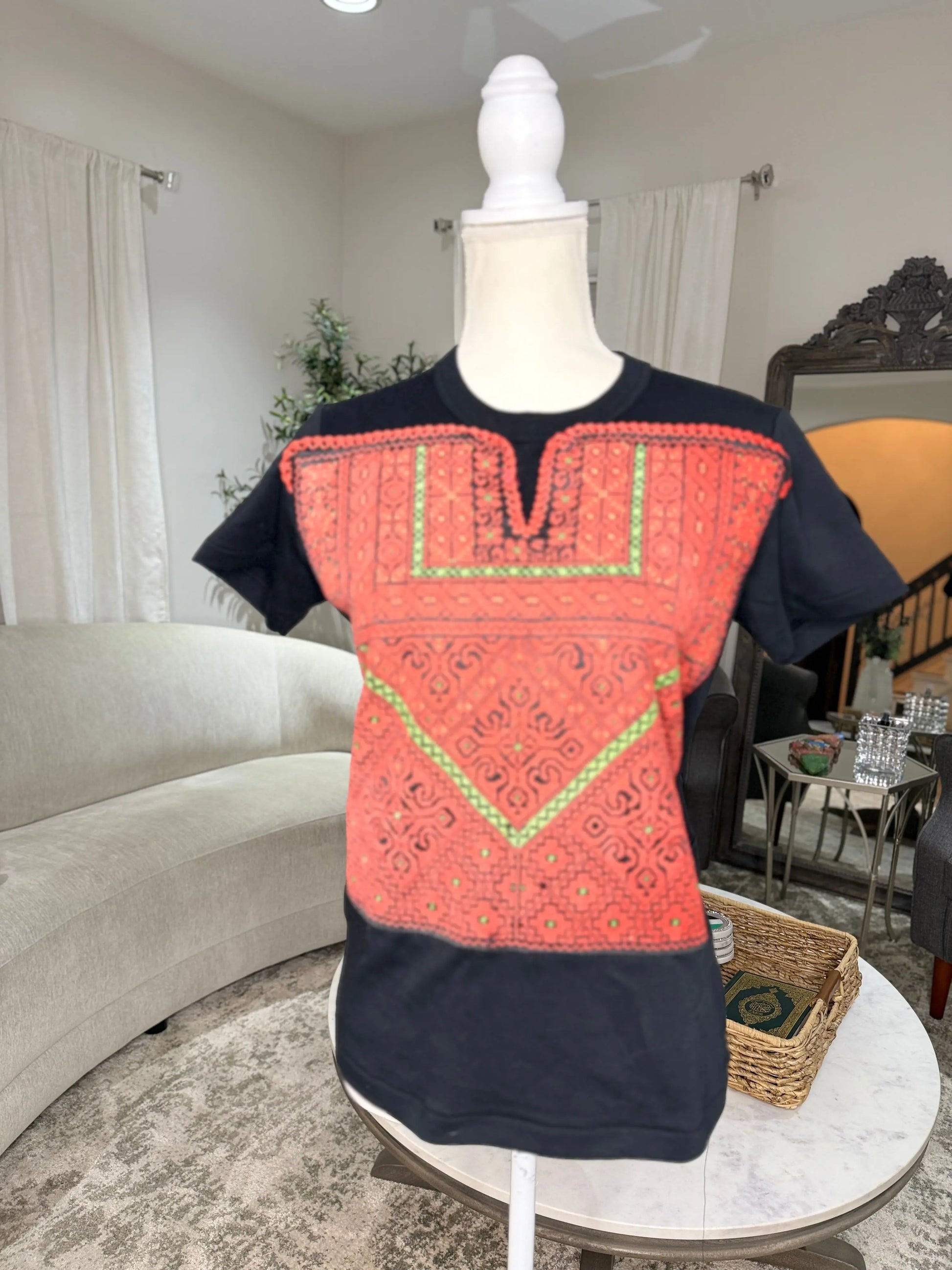 Tatreez Kabba Tee Zunnar Sitty