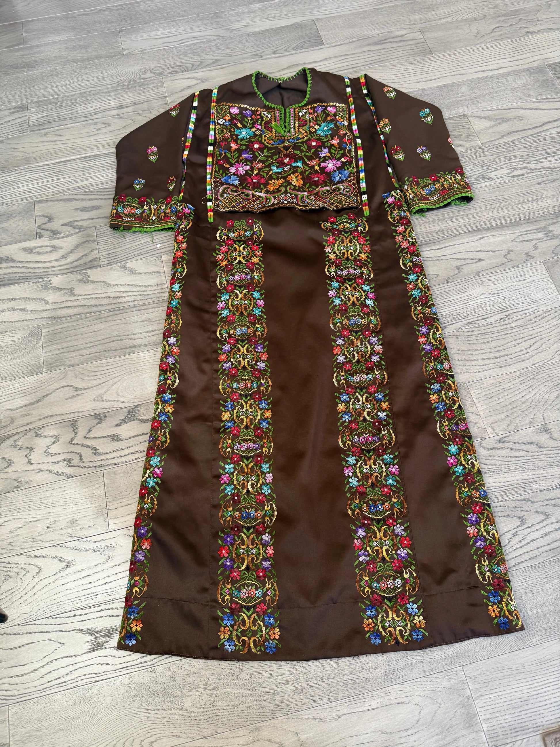 Brown Floral Thoub Zunnar Sitty
