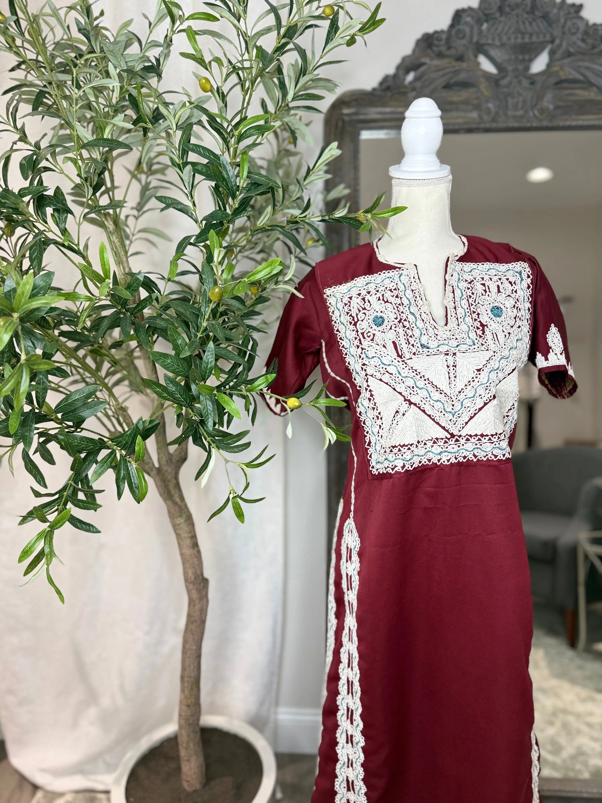 Short Sleeve Burgundy Zunnar Sitty