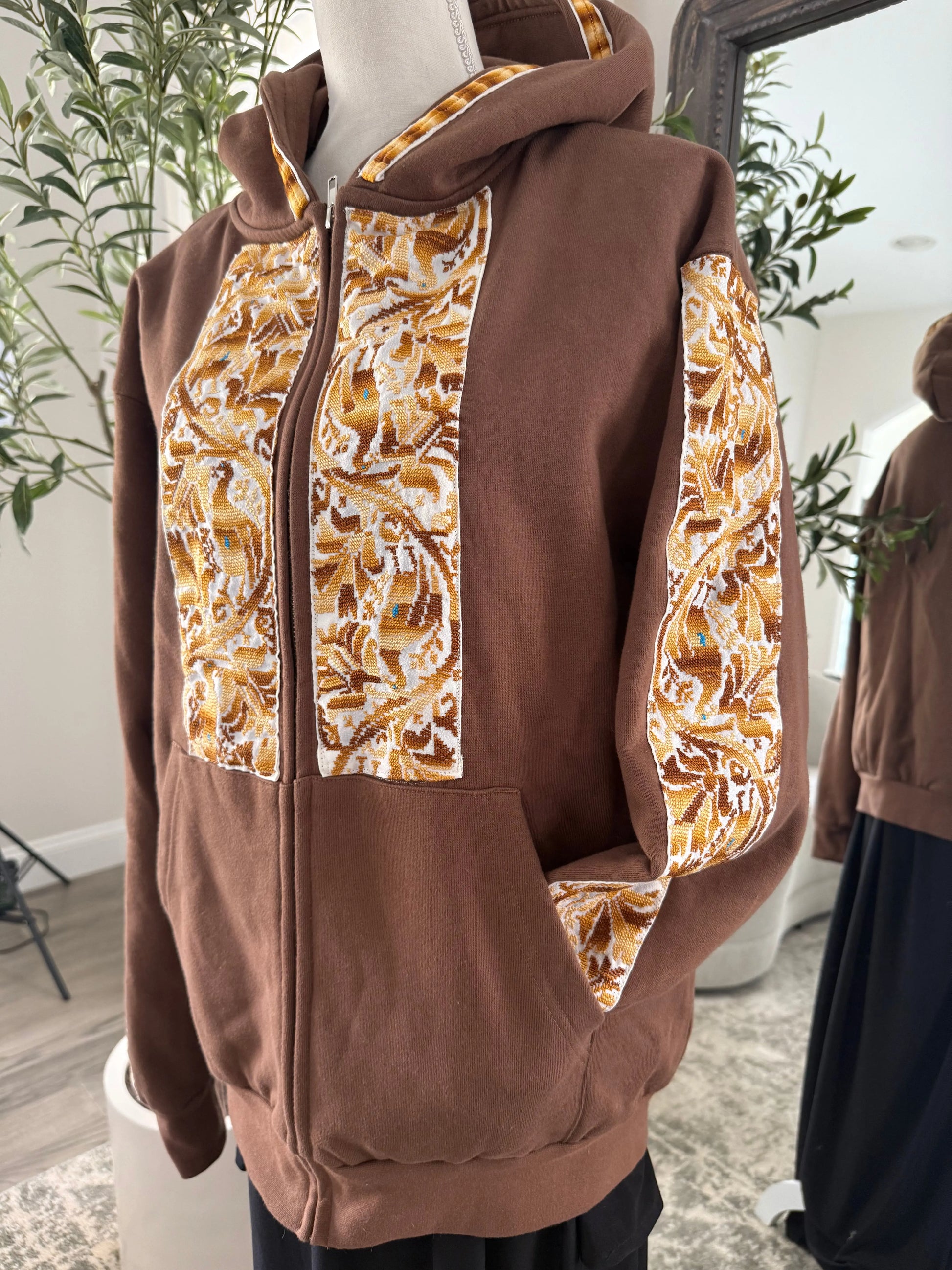 Brown Tatreez Zip Up - Zunnar Sitty