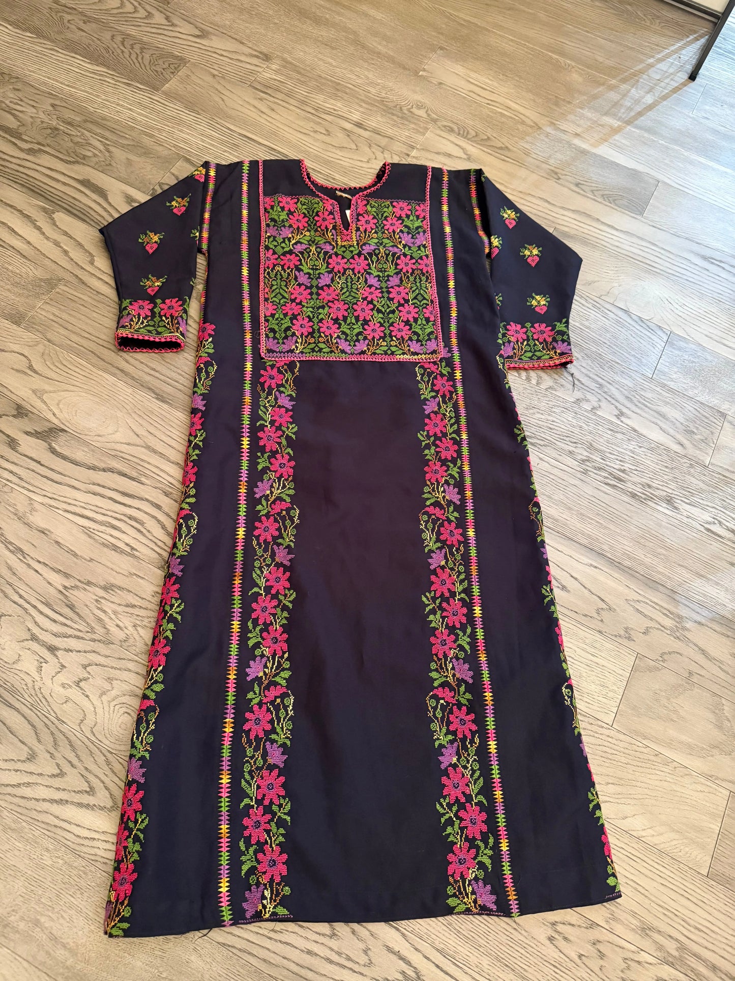 Blue and Pink Thoub Zunnar Sitty