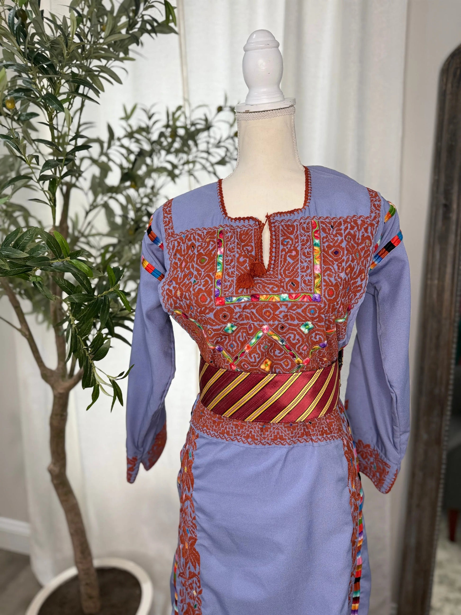 Blue and Red Thoub Zunnar Sitty