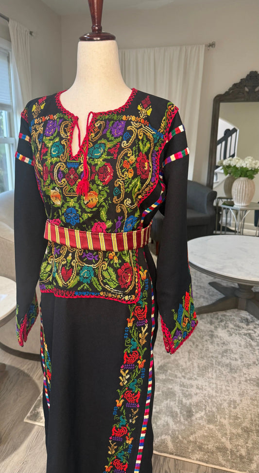 Black Floral Thoub Zunnar Sitty