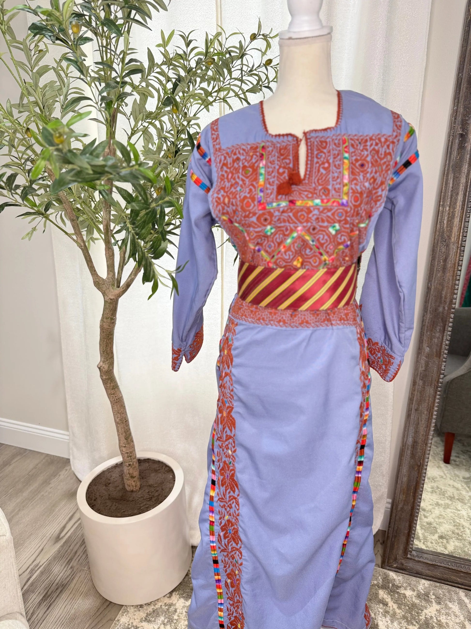 Blue and Red Thoub Zunnar Sitty