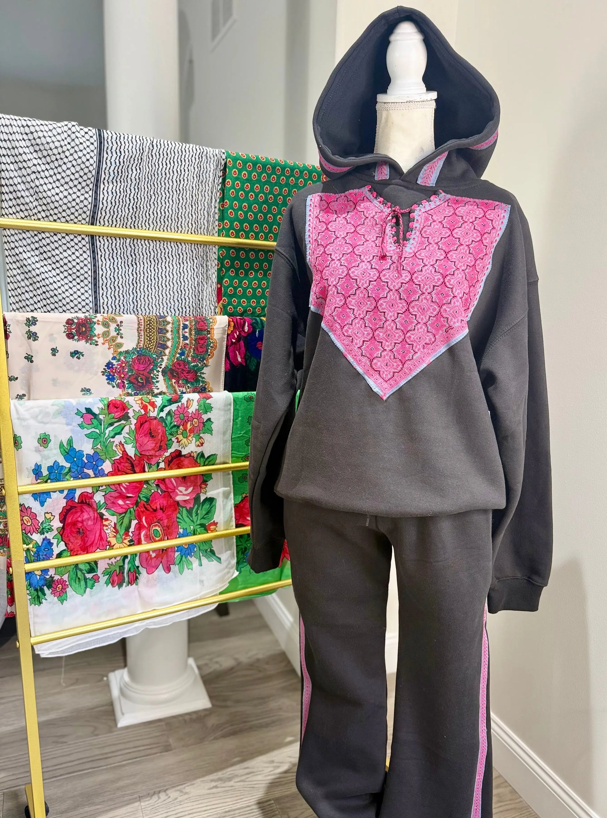 Tatreez Sweat Suit Zunnar Sitty