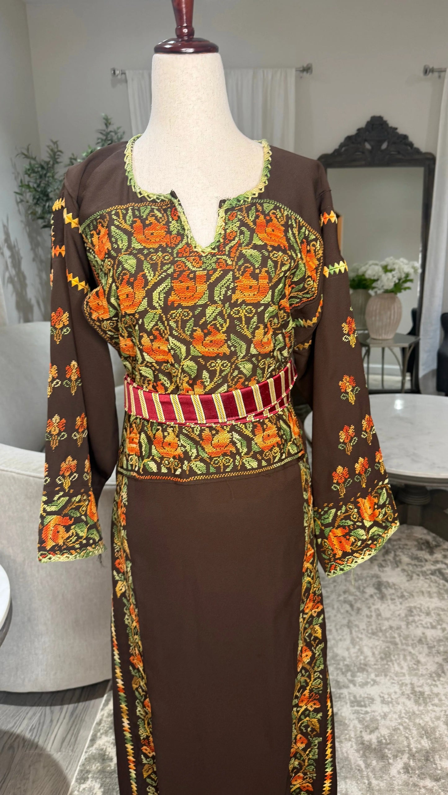 Brown floral Thoub Zunnar Sitty
