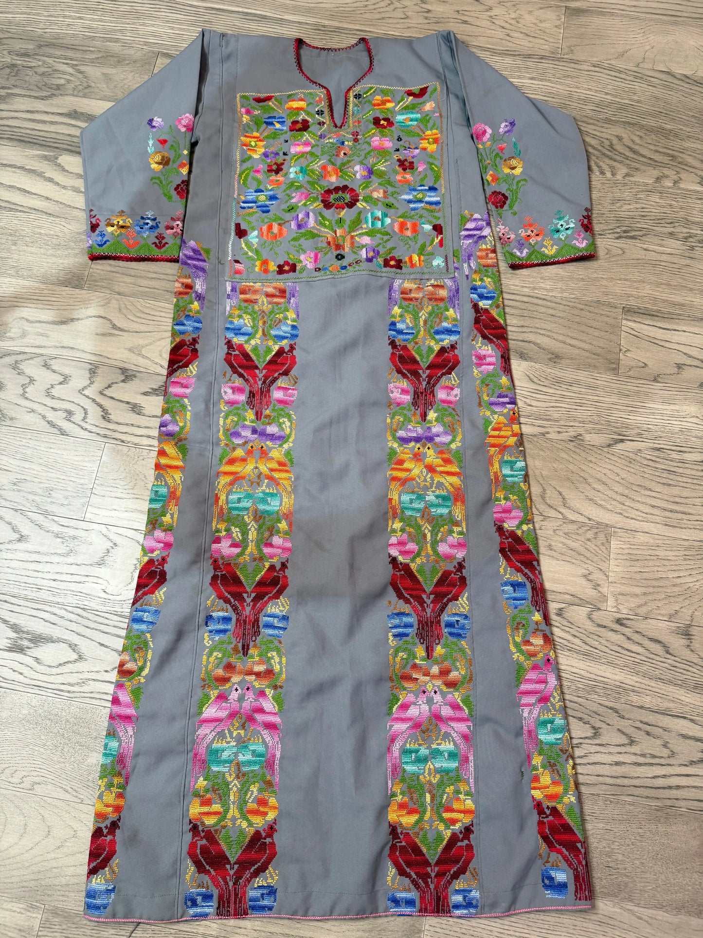 Grey floral Thoub Zunnar Sitty