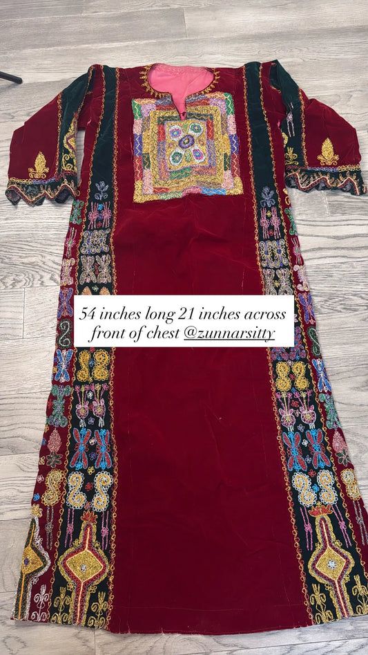 Burgandy Malaka Zunnar Sitty