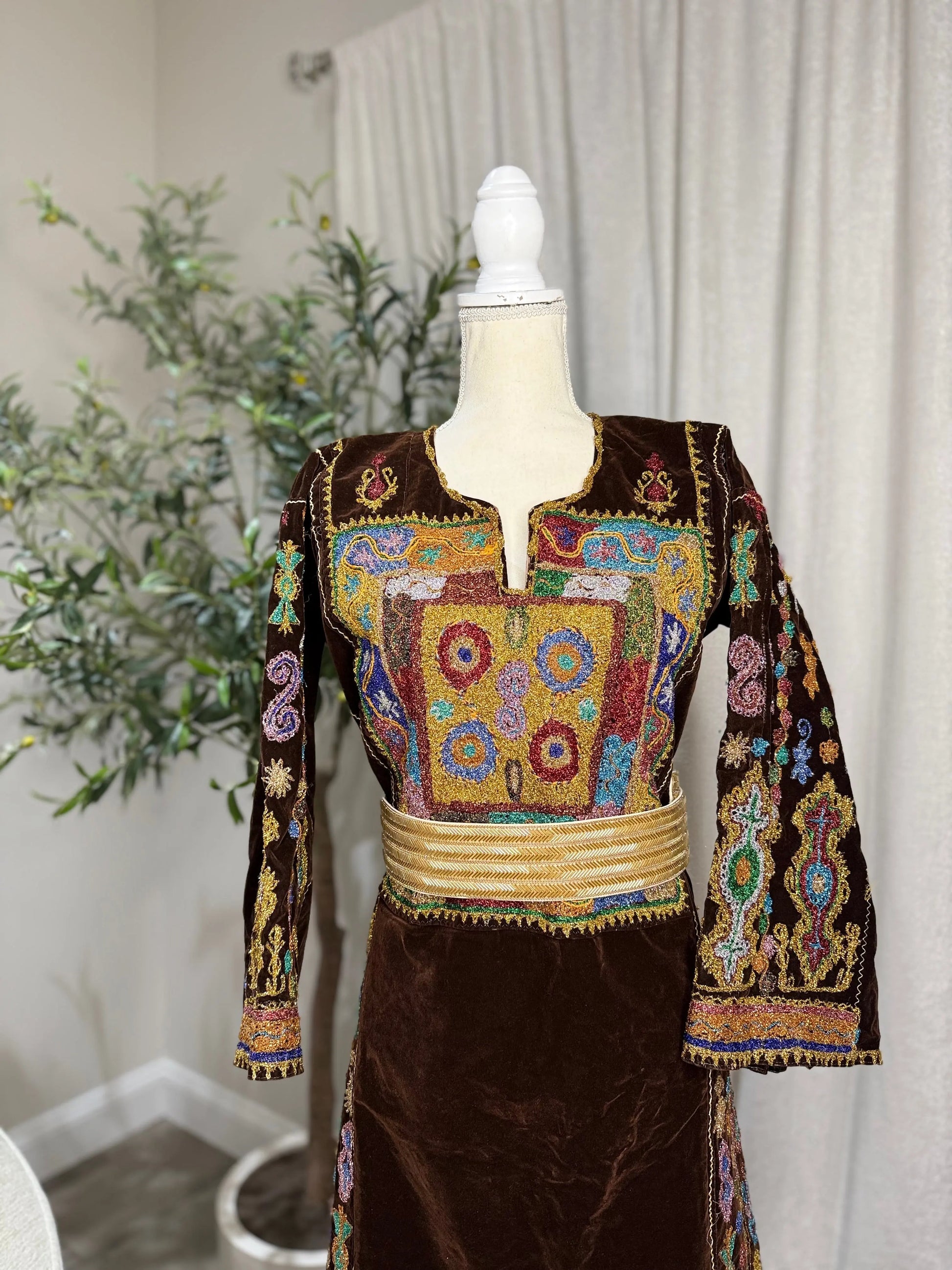 Brown Malaka Zunnar Sitty