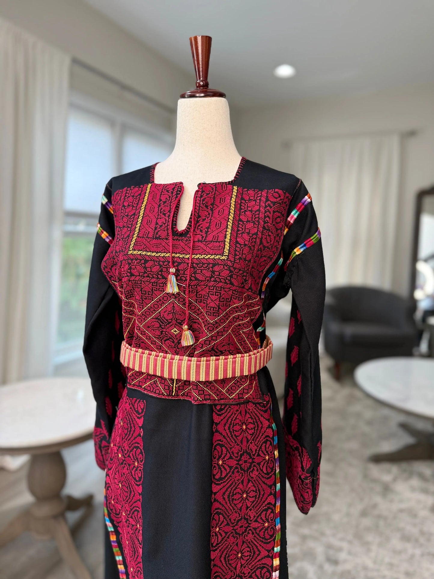 Red and Black Thoub Zunnar Sitty