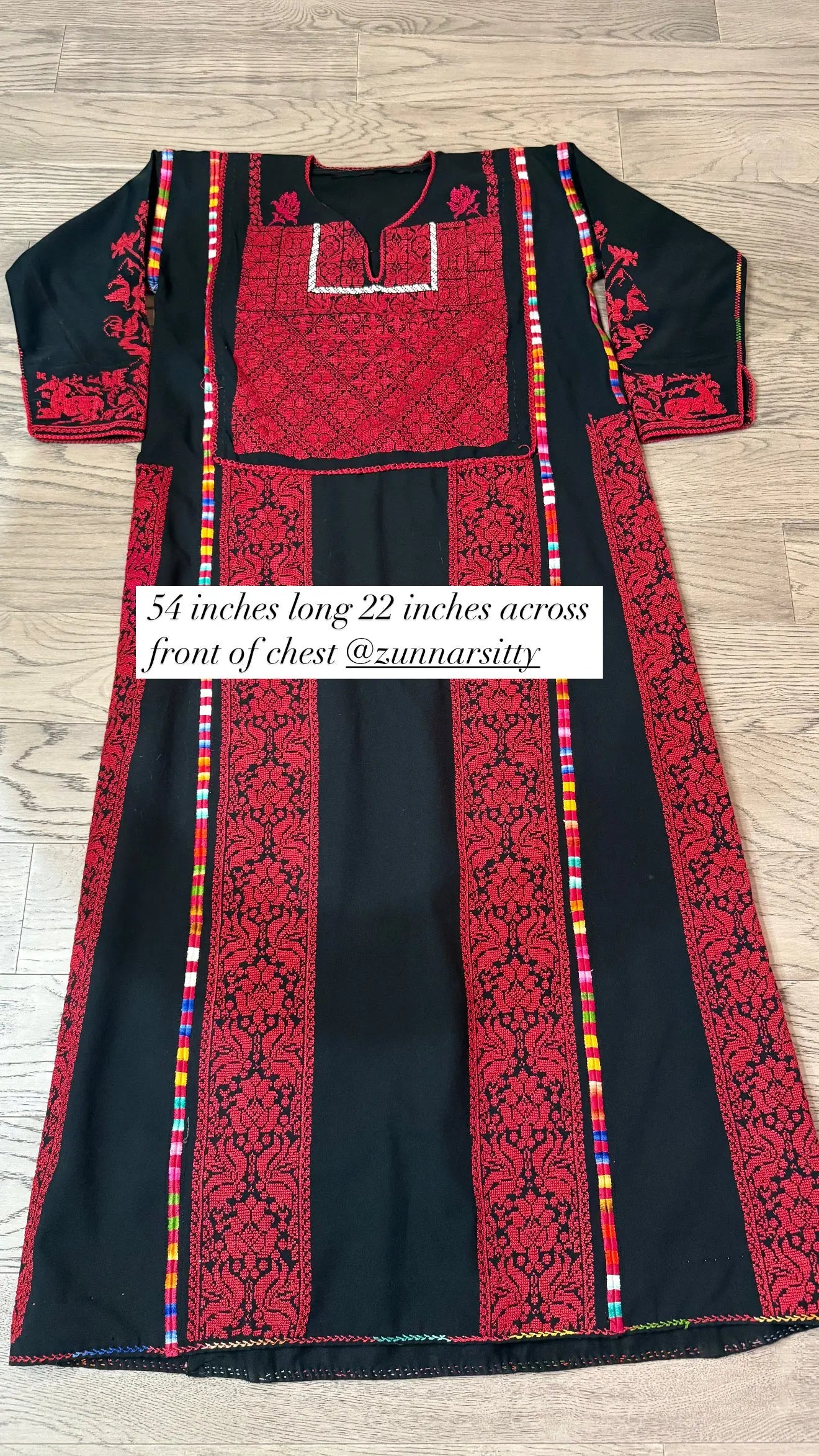 Black and Red Thoub Zunnar Sitty
