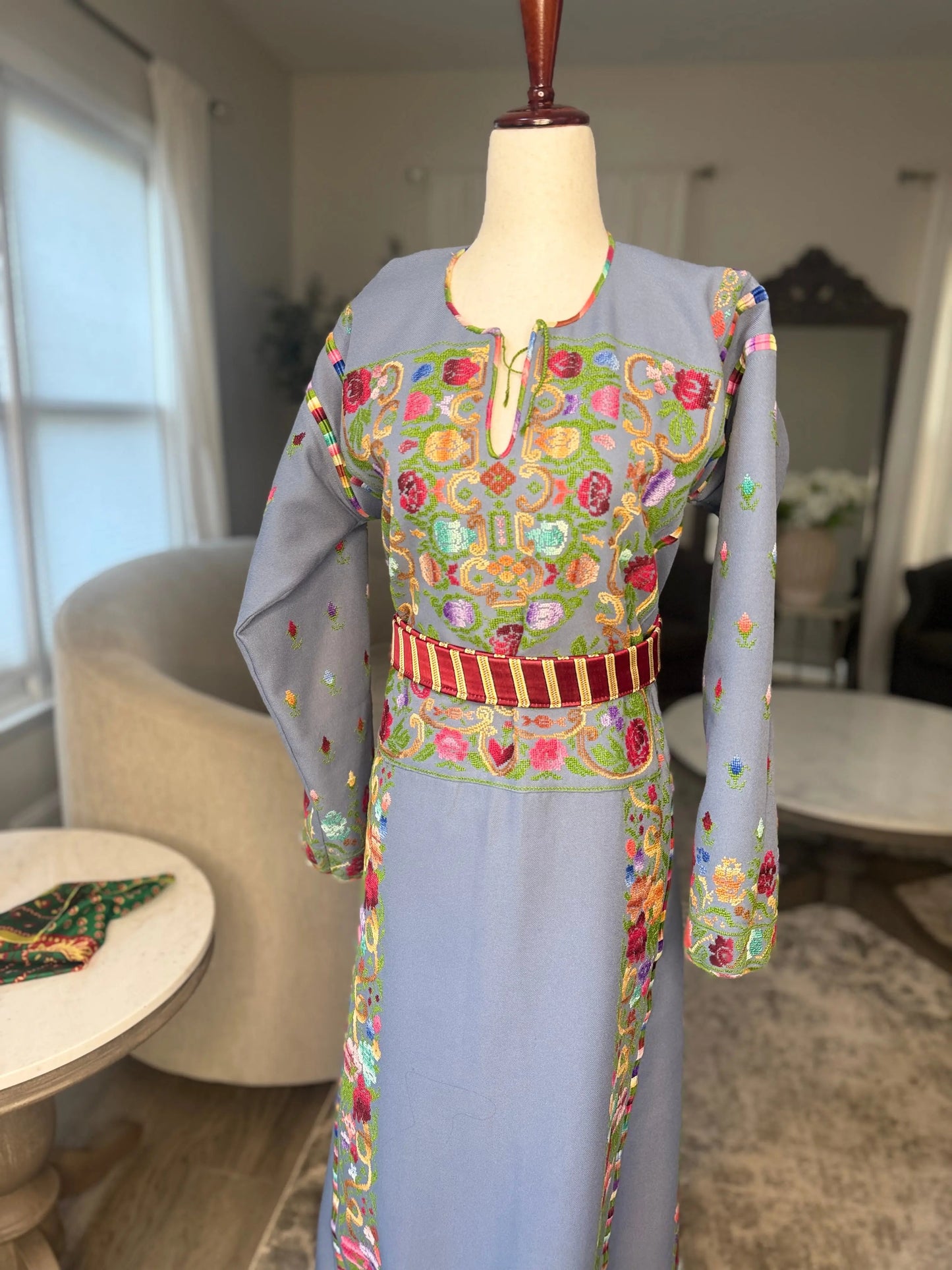 Grey Floral Thoub Zunnar Sitty