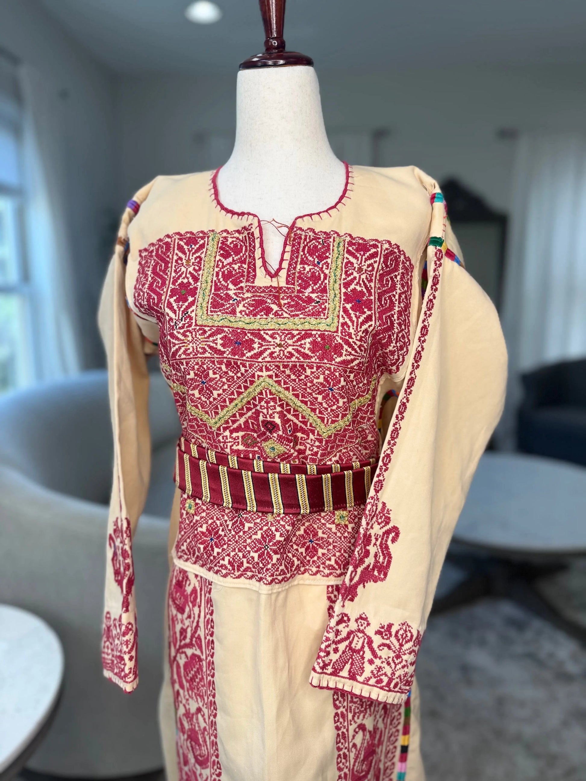 Tan and Red Thoub Zunnar Sitty