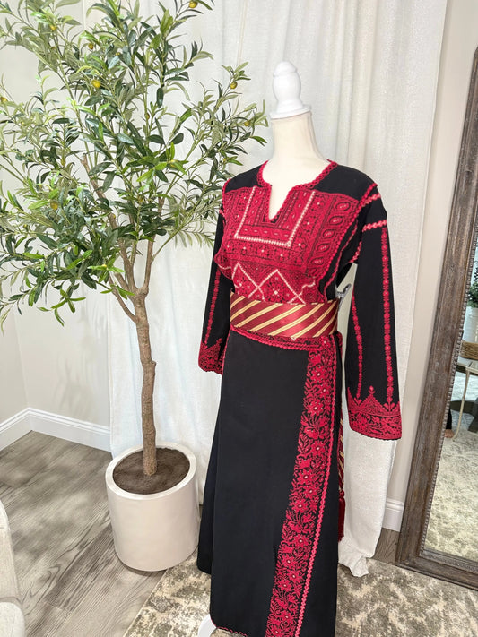 Red and Black Thoub Zunnar Sitty
