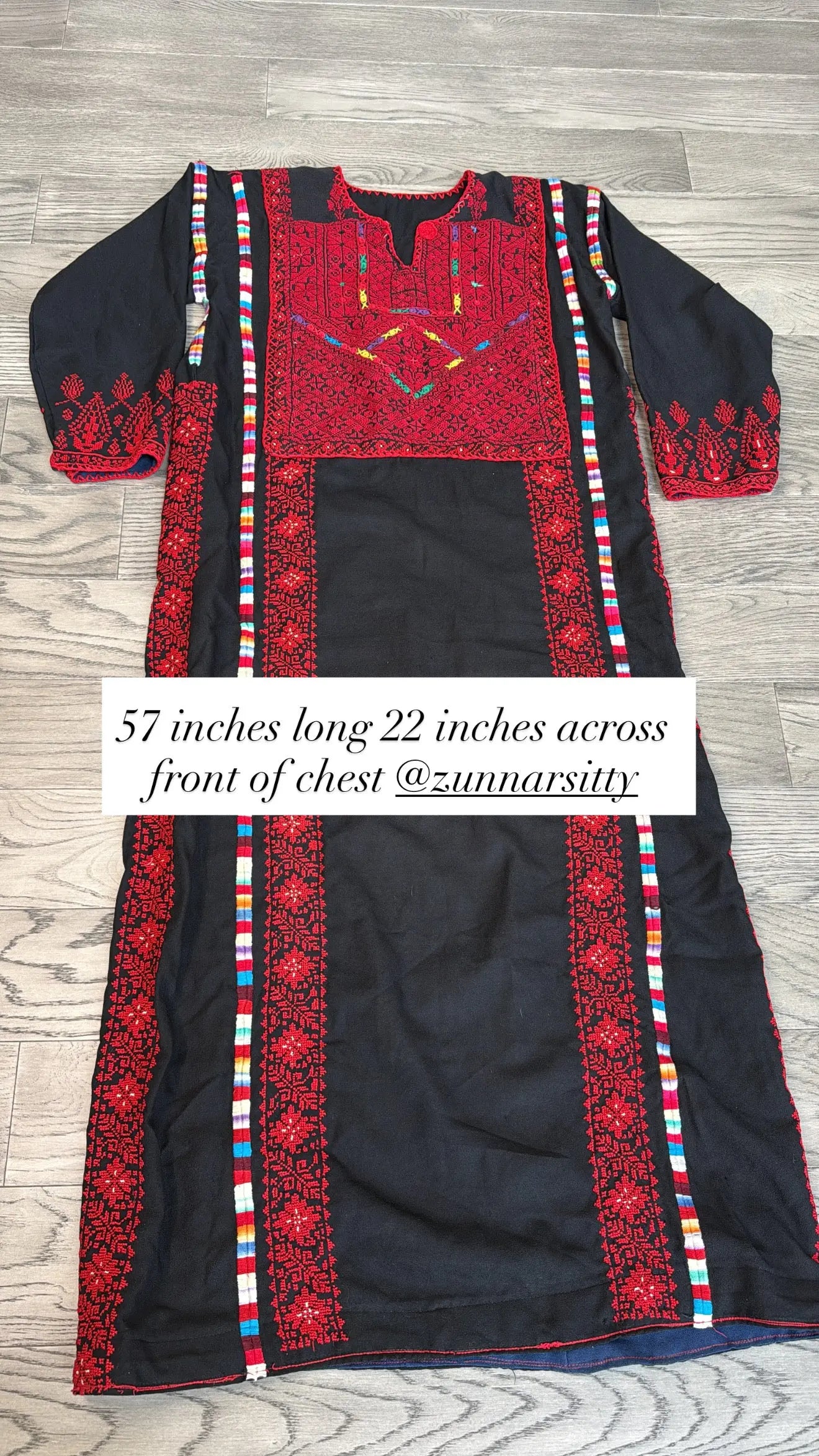 Black and Red Thoub Zunnar Sitty