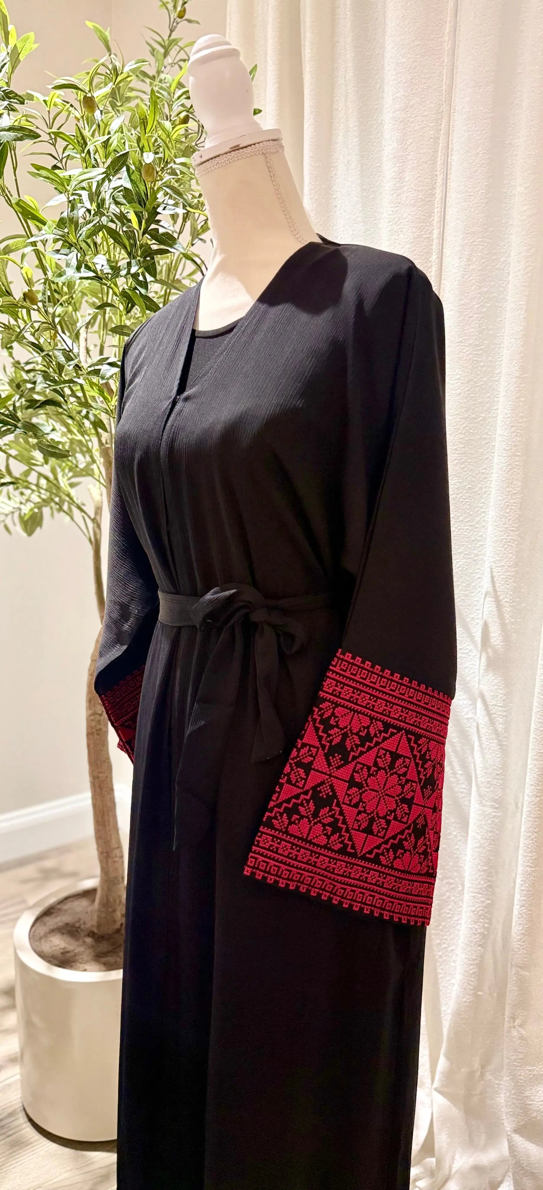 Tatreez Abaya Zunnar Sitty