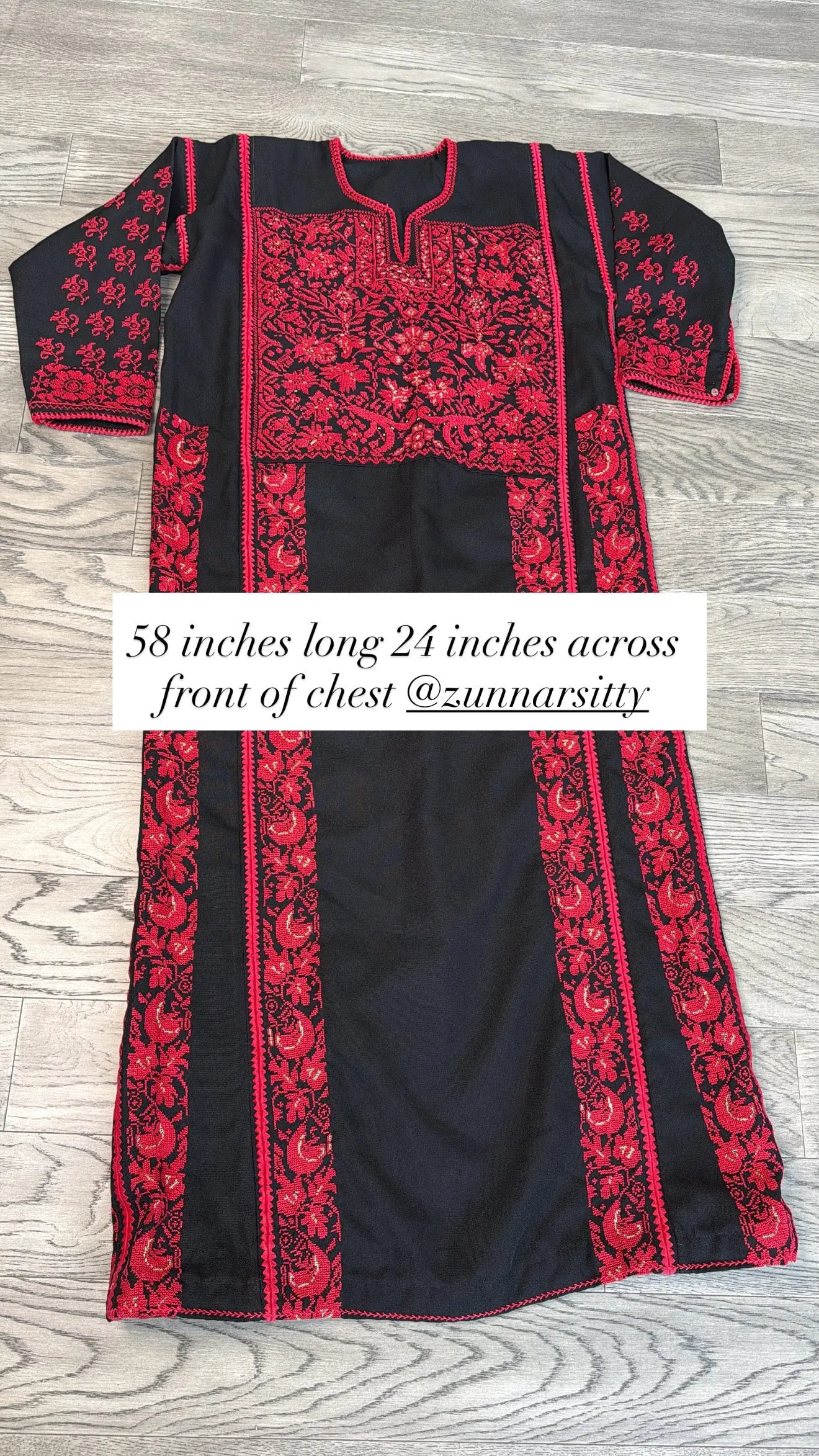 Black and Red Thoub Zunnar Sitty