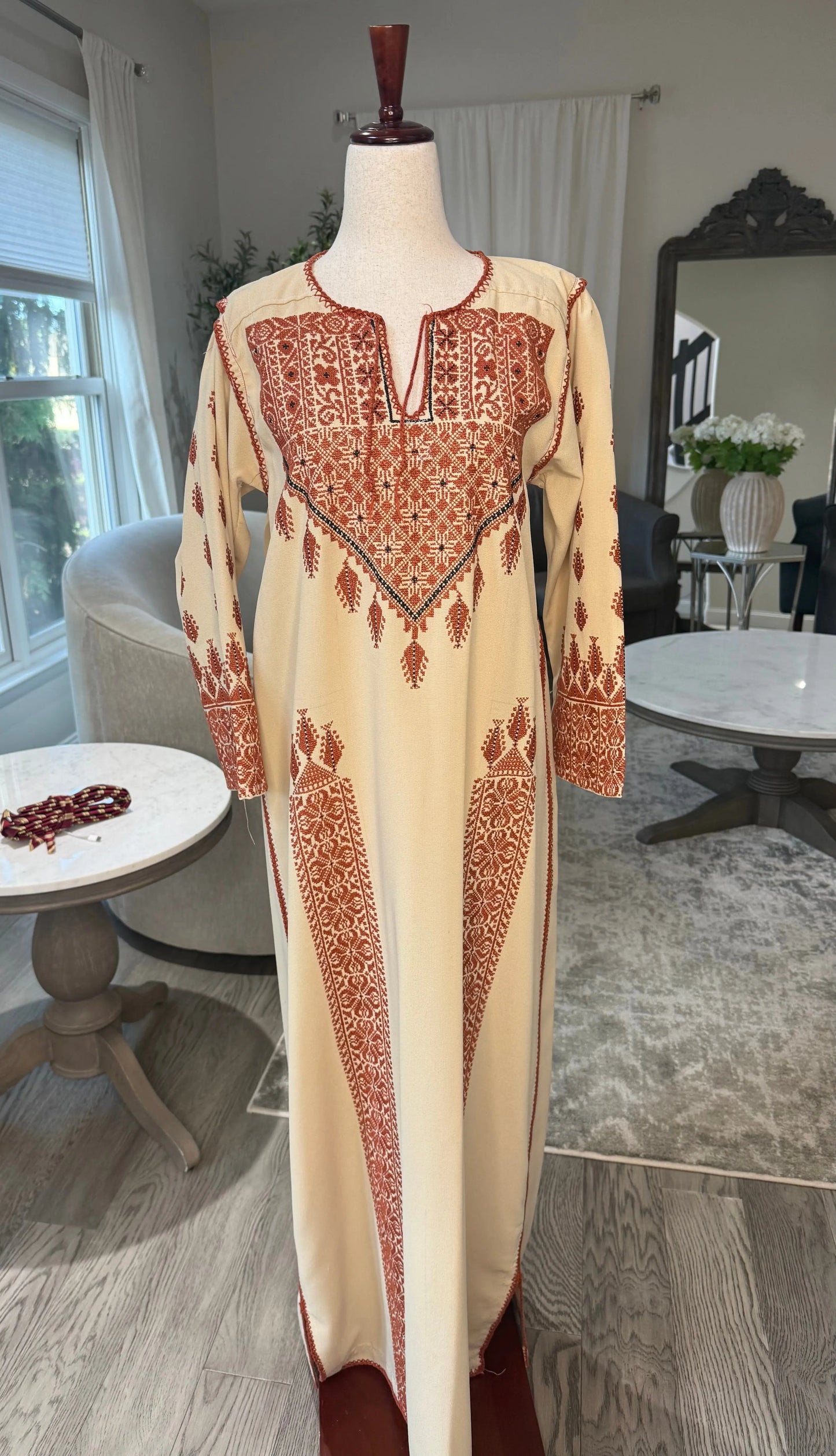 Cream and Brown Thoub Zunnar Sitty