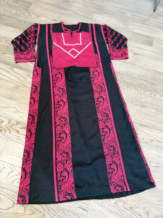 Black and Pink Thoub