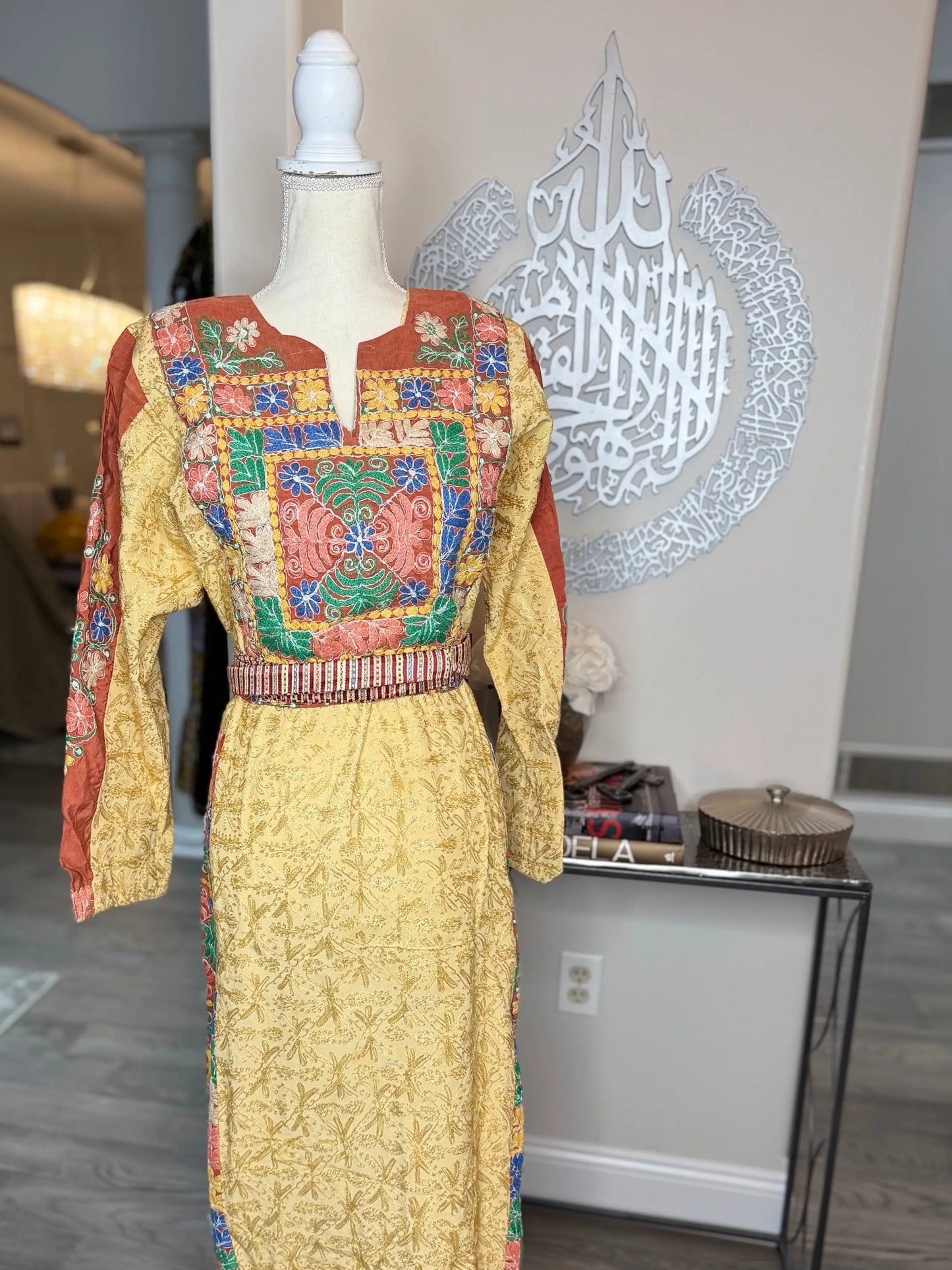 Cream Malaka Zunnar Sitty