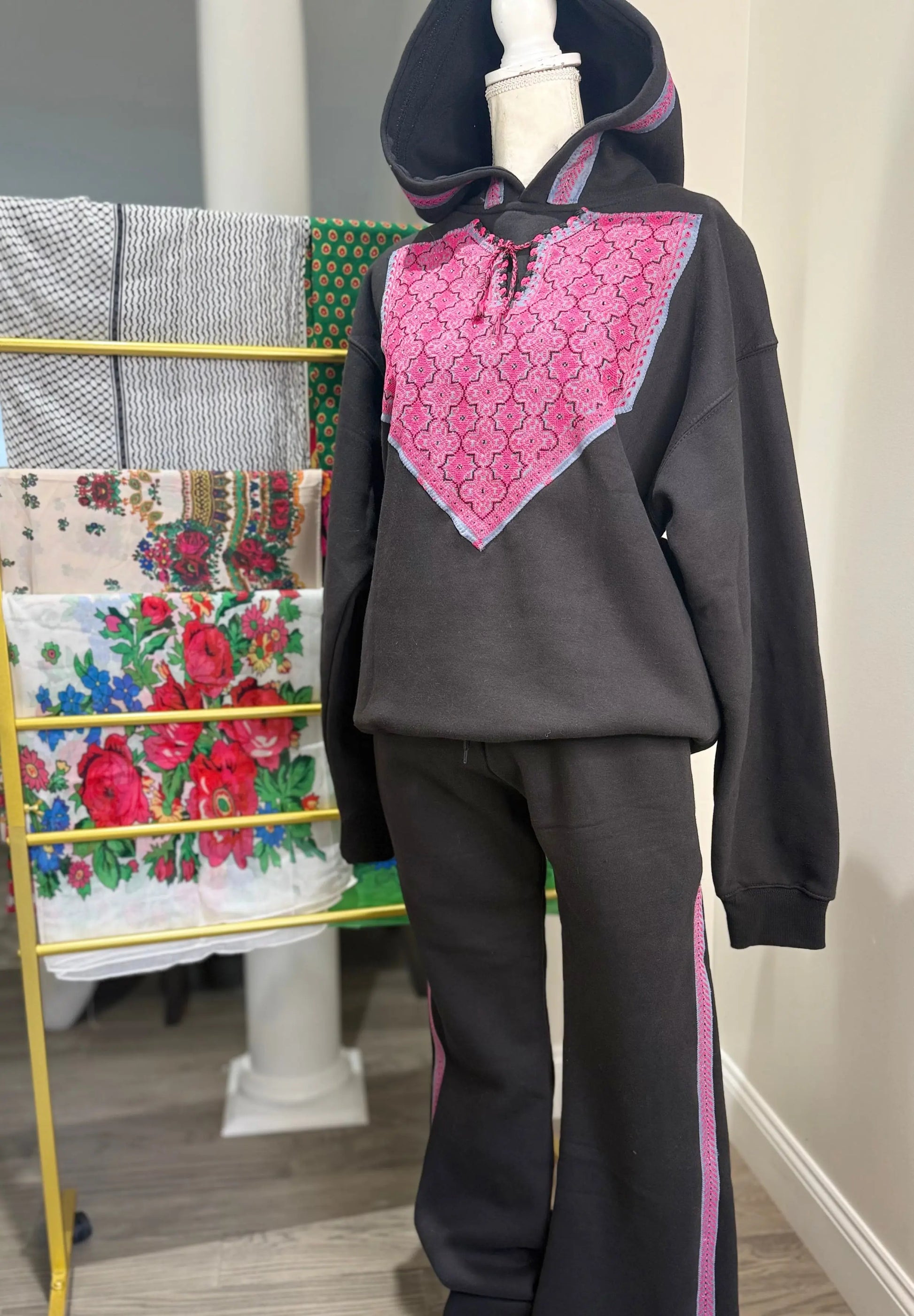 Tatreez Sweat Suit Zunnar Sitty