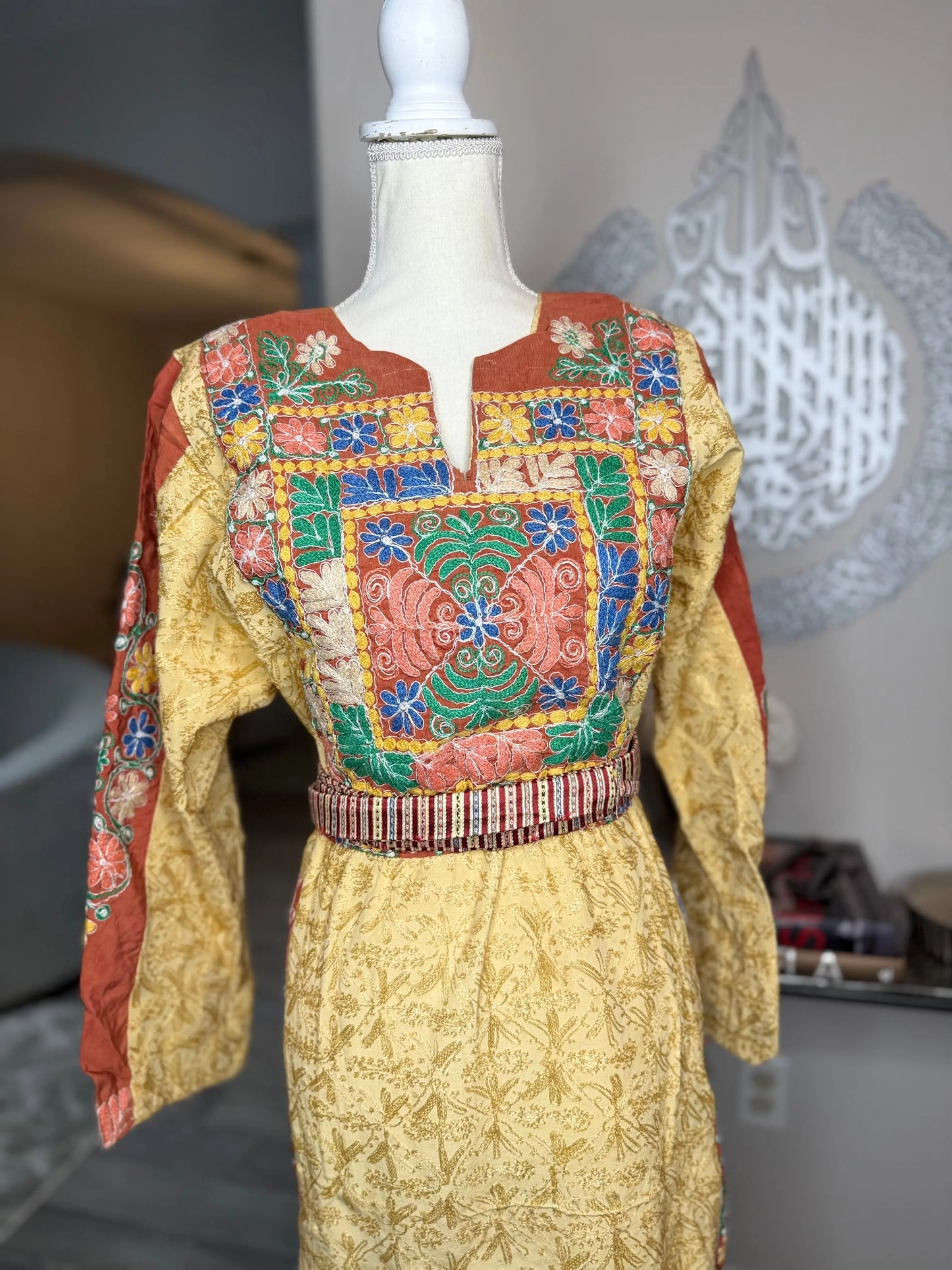 Cream Malaka Zunnar Sitty