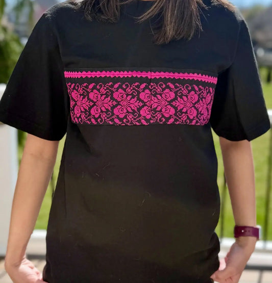 Black and pink Tatreez Tee Zunnar Sitty