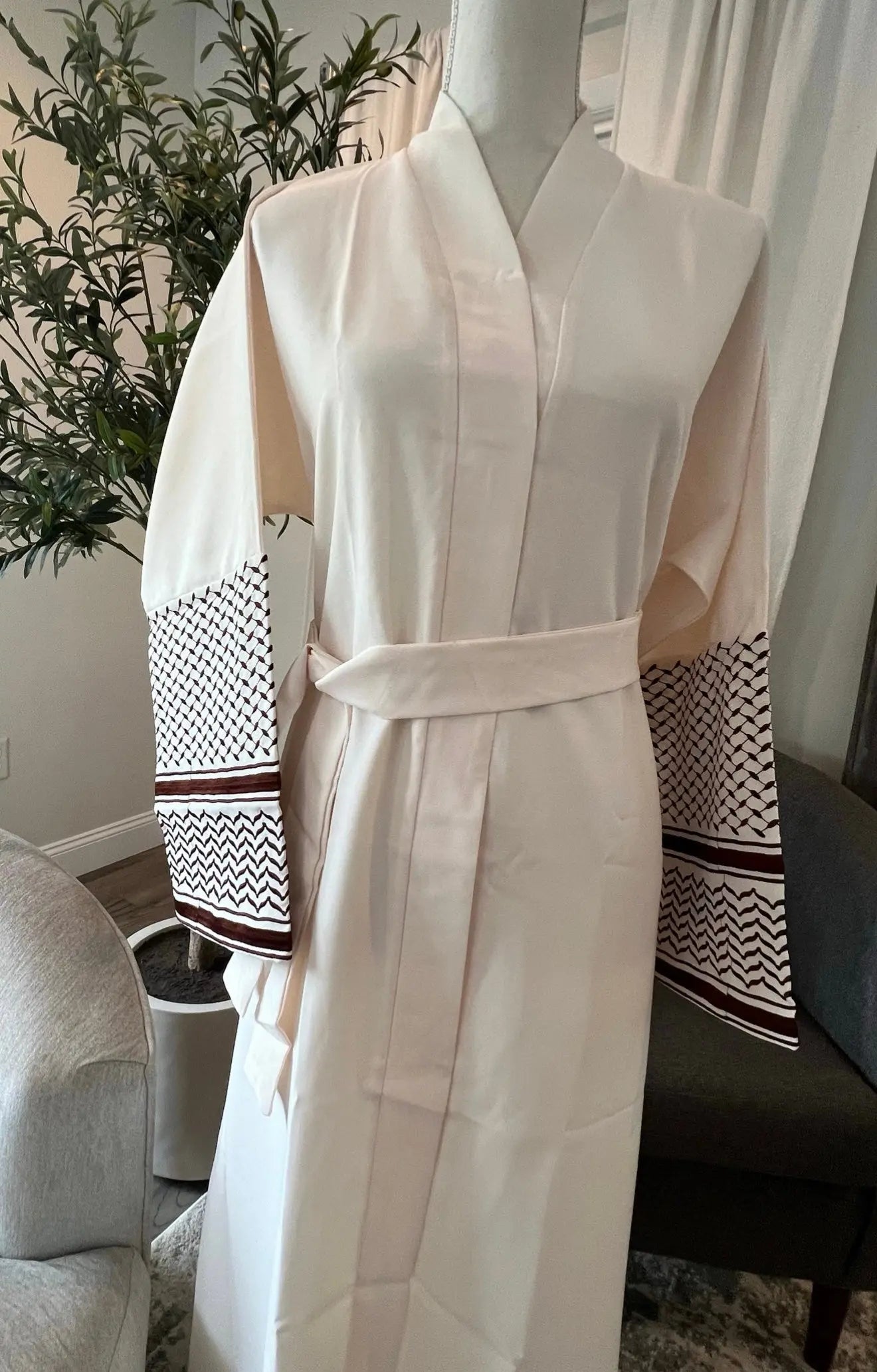 Kuffiya Abaya - Zunnar Sitty