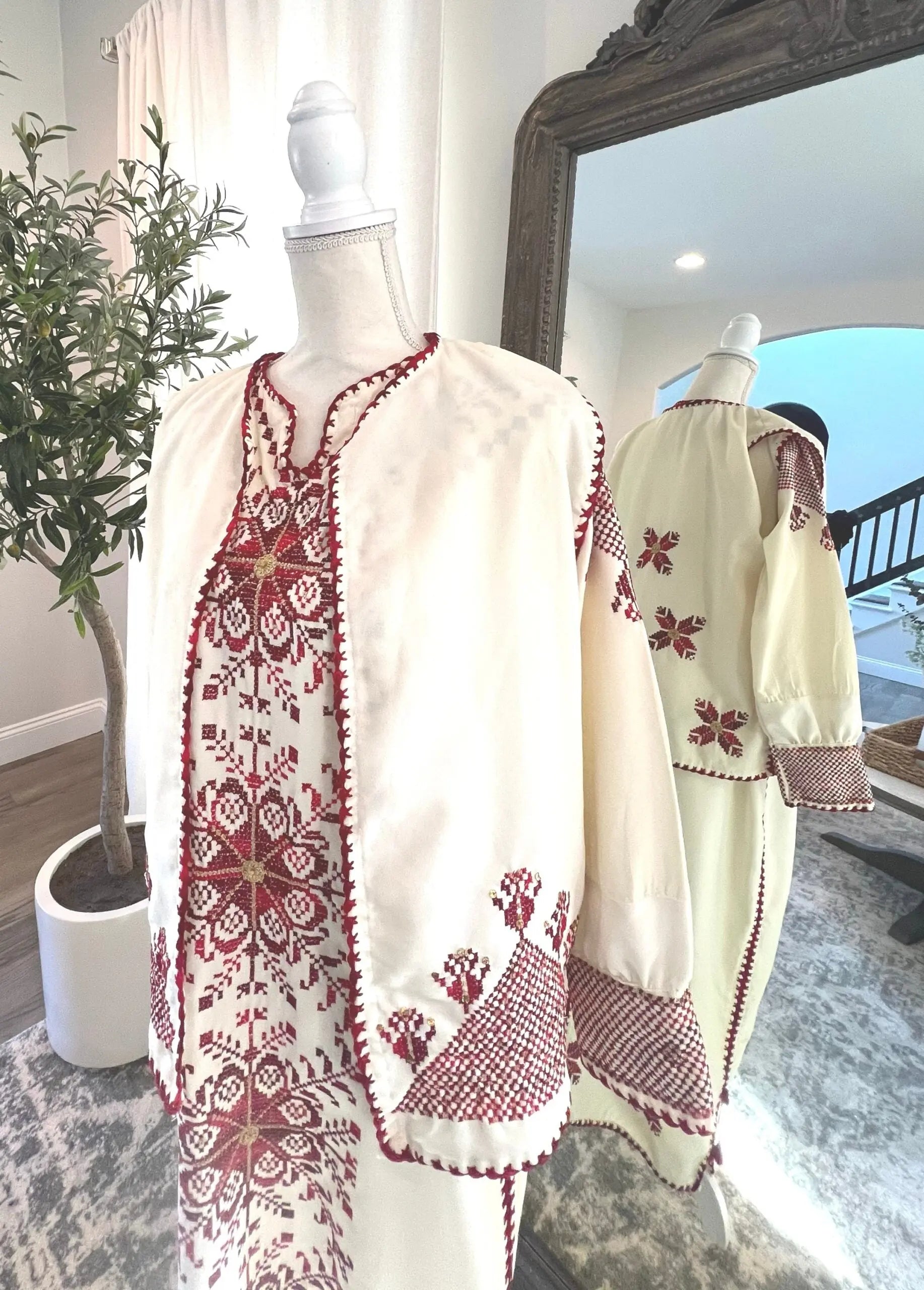 Tatreez Cream Vest - Zunnar Sitty